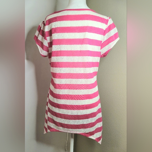 Cato's Pink/White Lace Striped Blouse w/Rose Decor & Shark Hemline, Sz: Large - Picture 4 of 8